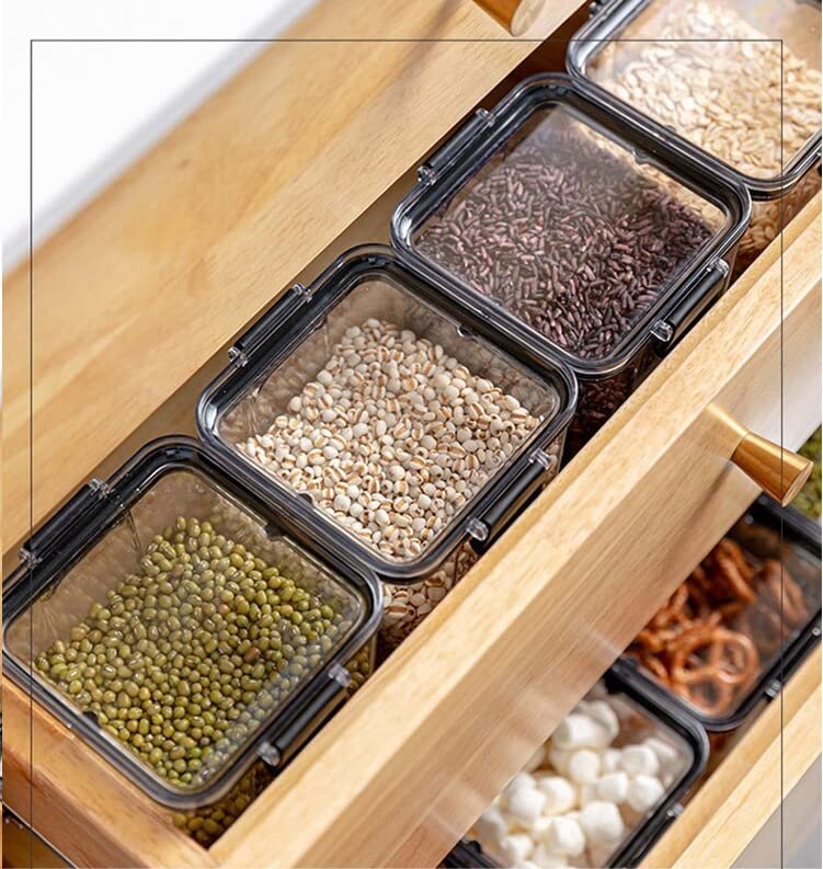 Square shape containers organizes in shelves
