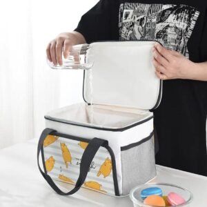 Water proof feature of insulated lunch bag