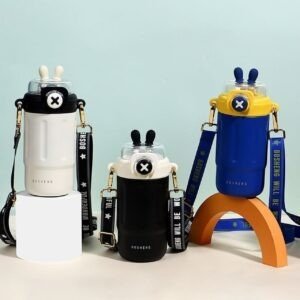 kids thermos cup sipper Different colors with blue background on white base