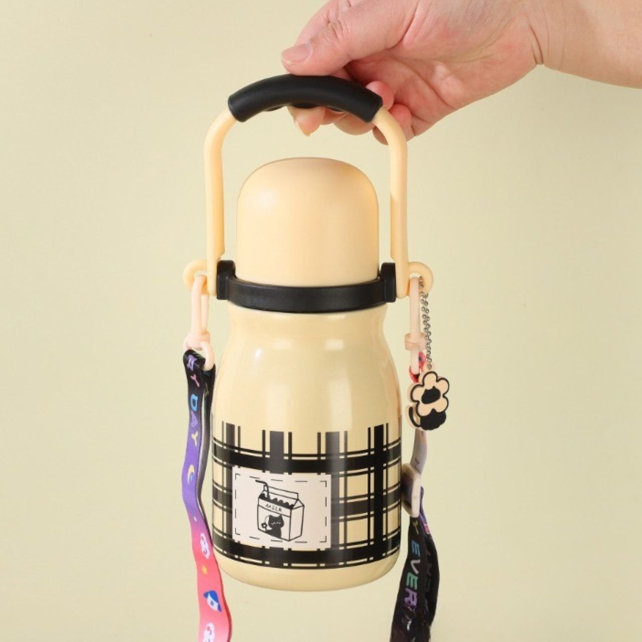 Stainless Steel Kids Sipper with Straw | Double wall Insulation | Portable & Leakproof | Adjustable Strap & Handle | Printed | 600 ML | Assorted Colors | Box Packing - Image 2