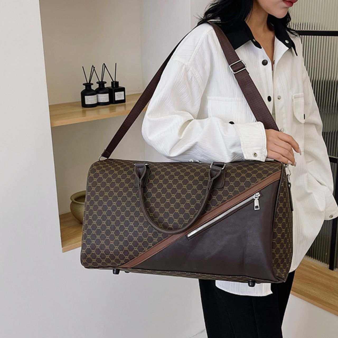 Luxury PU Leather Duffle Bag with Top Handle | Travel & Gym | Zip Closure with Adjustable Shoulder Strap | 48x21x27 Cm | Assorted Colors | OPP Packing - Image 2