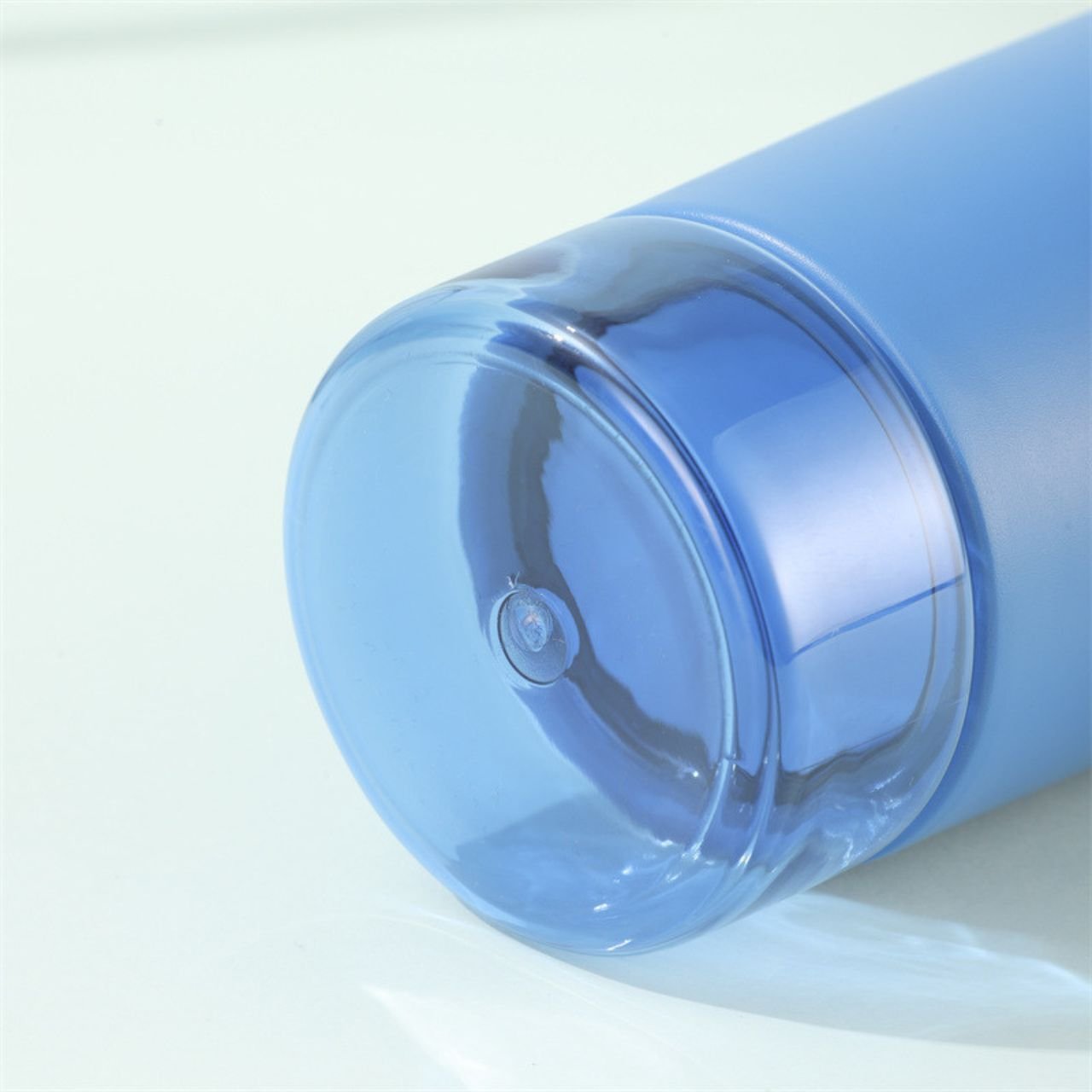 Stainless Steel Insulated Tumbler | Leakproof Flip Lid | Portable Carry Handle | Transparent Base | 600 ML | Assorted Colors | Box Packing - Image 6