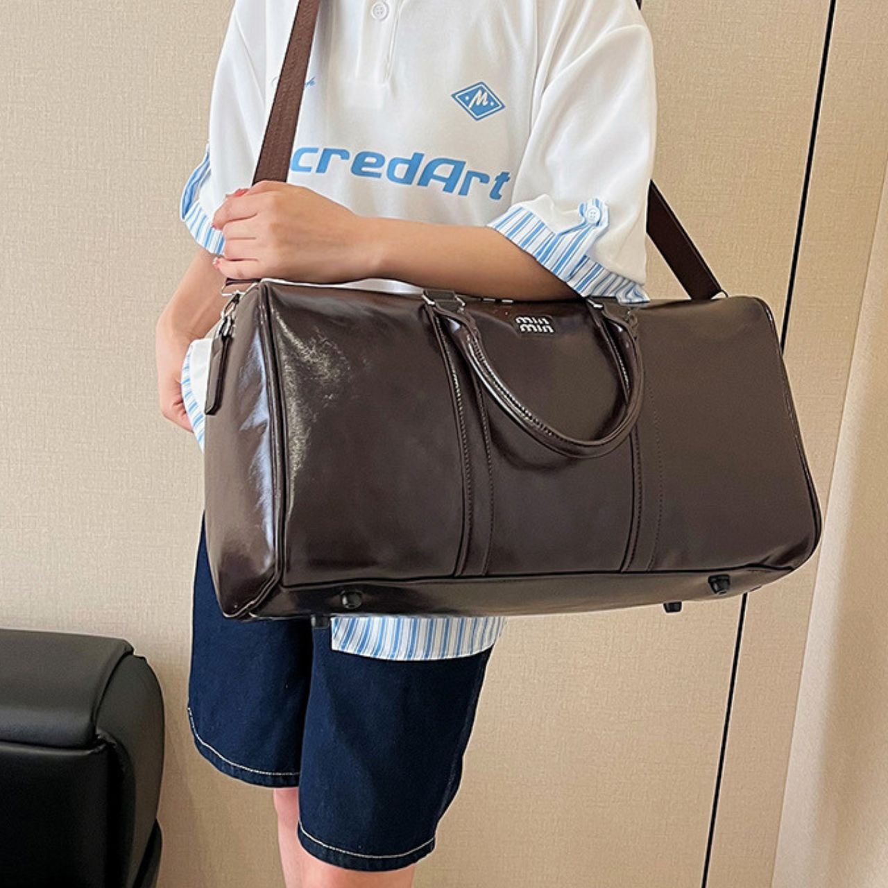 Premium PU Leather Duffle Bag with Top Handle | Zip Closure | Adjustable Shoulder Strap | Travel & Gym | 48x22x27 Cm | Assorted Colors | OPP Packing - Image 4