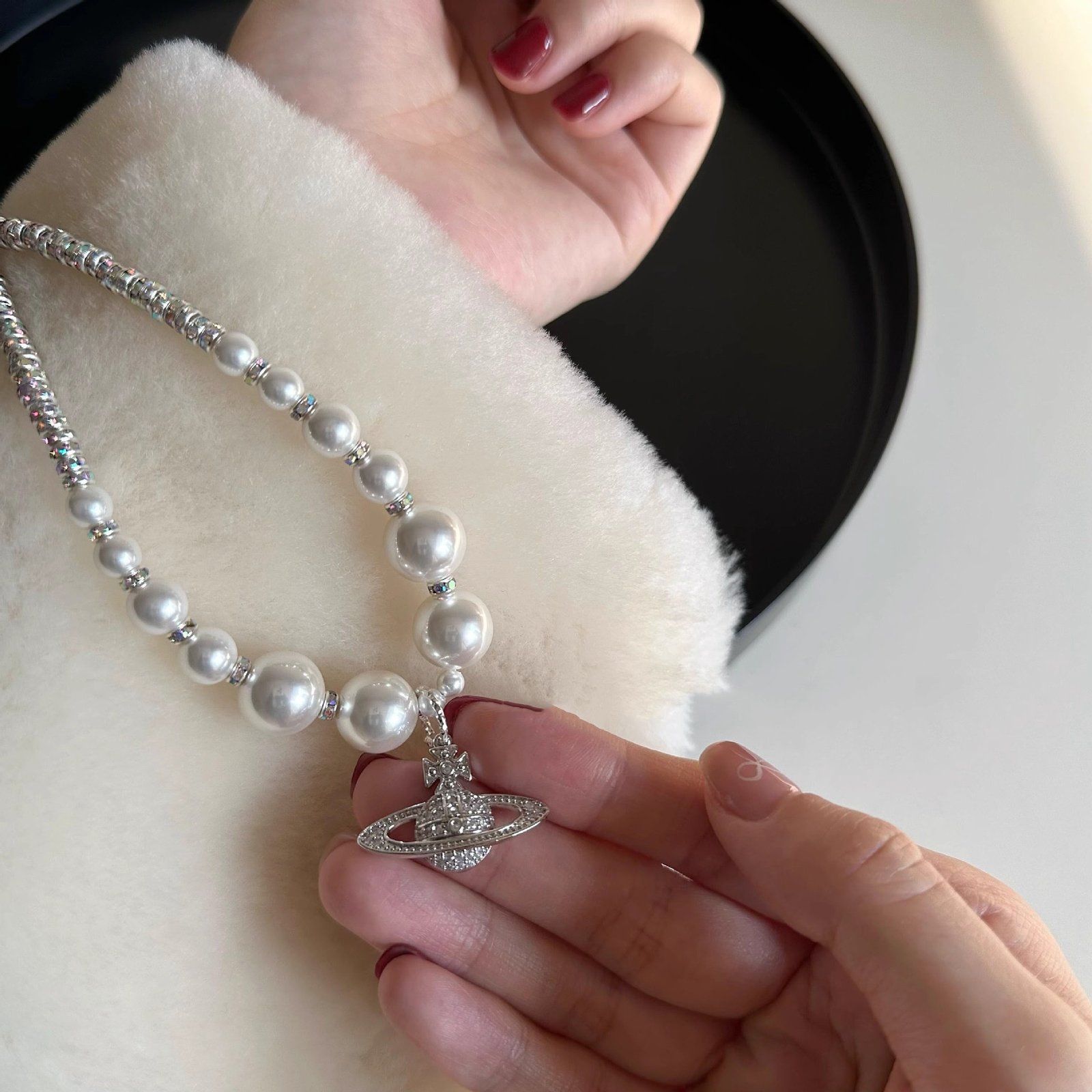 Elegant Pearl Beaded Mobile Phone Charm with Crystal Planet Pendant Card OPP Packing - Image 4