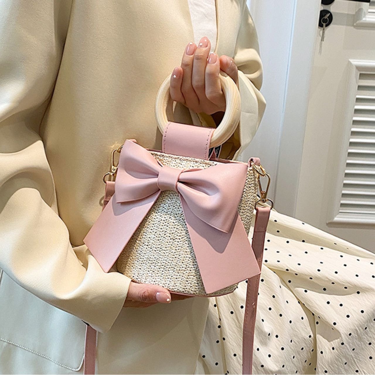 Premium Woven Straw Handbag With Large Bow | Wooden Round Handle & Adjustable Shoulder Strap | Zip Closure | 15x11x15 Cm | Assorted Colors | OPP Packing - Image 2